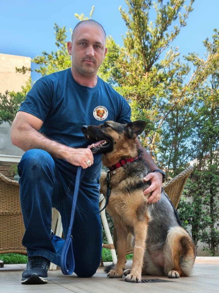 Gustavo Santana Adestrador